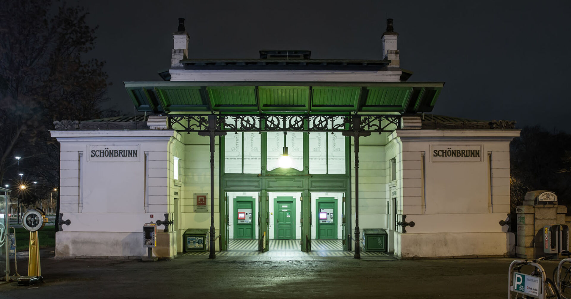 Die U-Bahnstation "Schönbrunn" in Wien