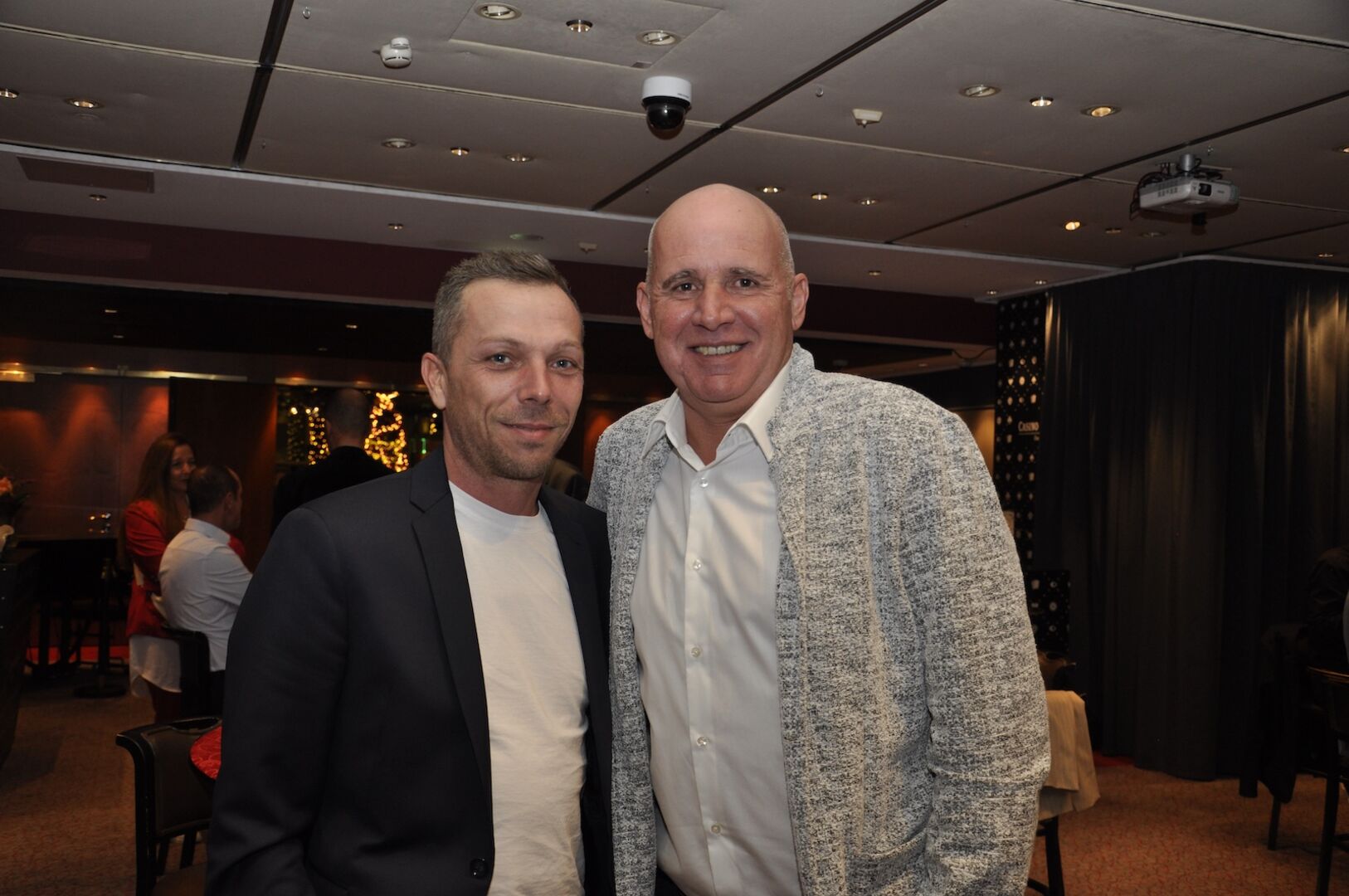 2 Herren