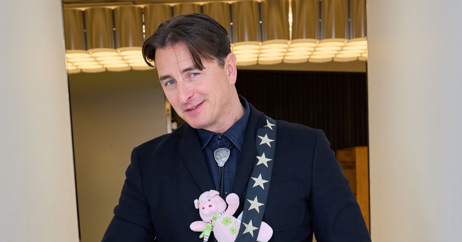 Andreas Gabalier lächelt