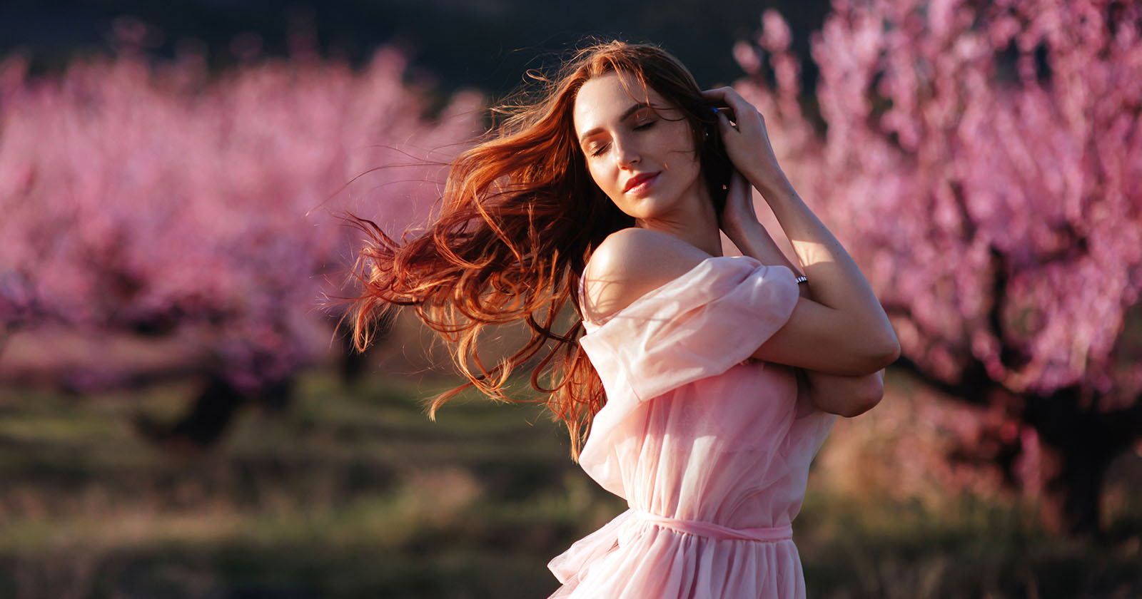 Frau mit roten langen Haaren | Credit: iStock.com/Margaryta Basarab
