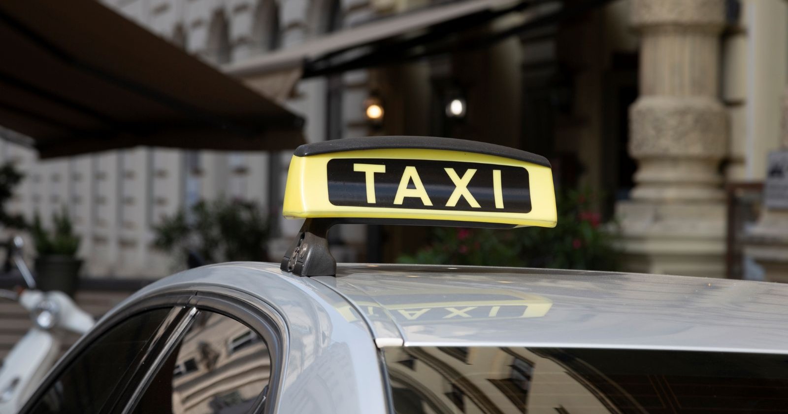 Taxi