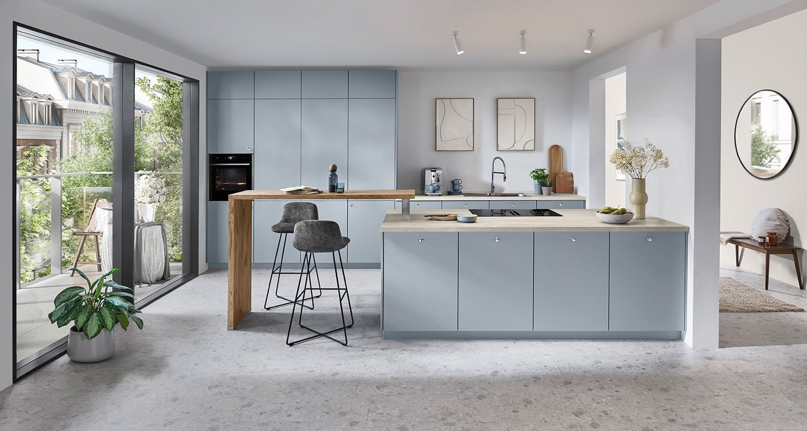 Moderne Wohnküche in pastelligem Blau | Credit: XXXLutz