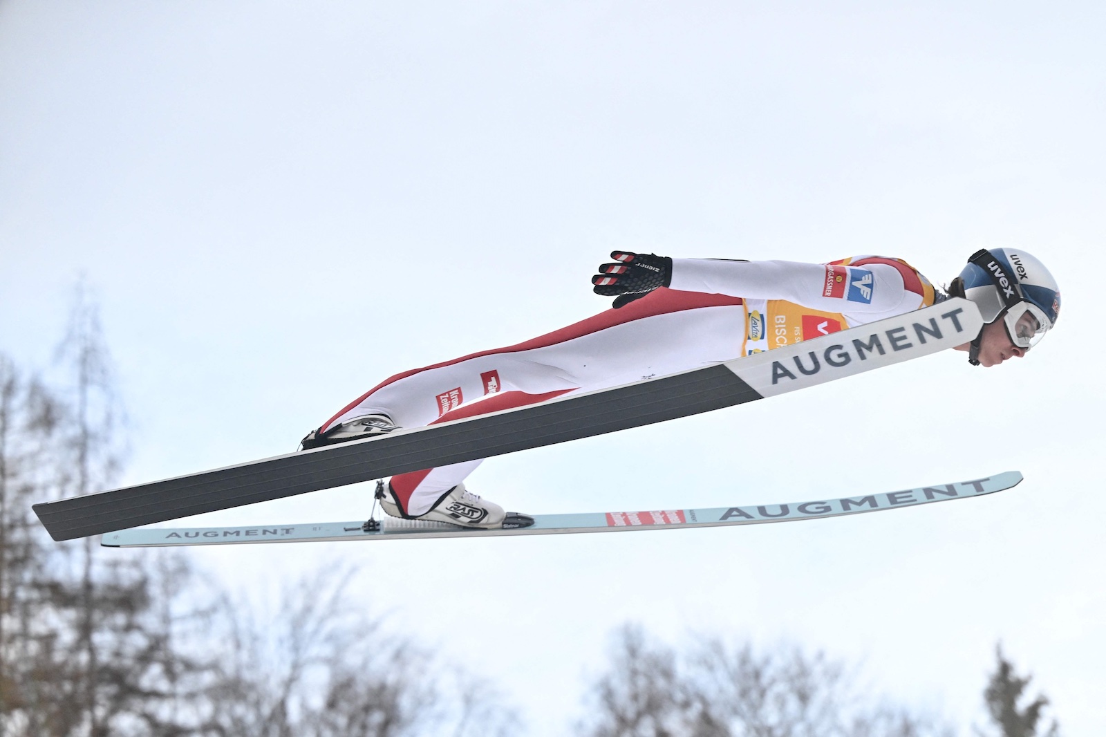 Daniel Tschofenig beim Skispringen