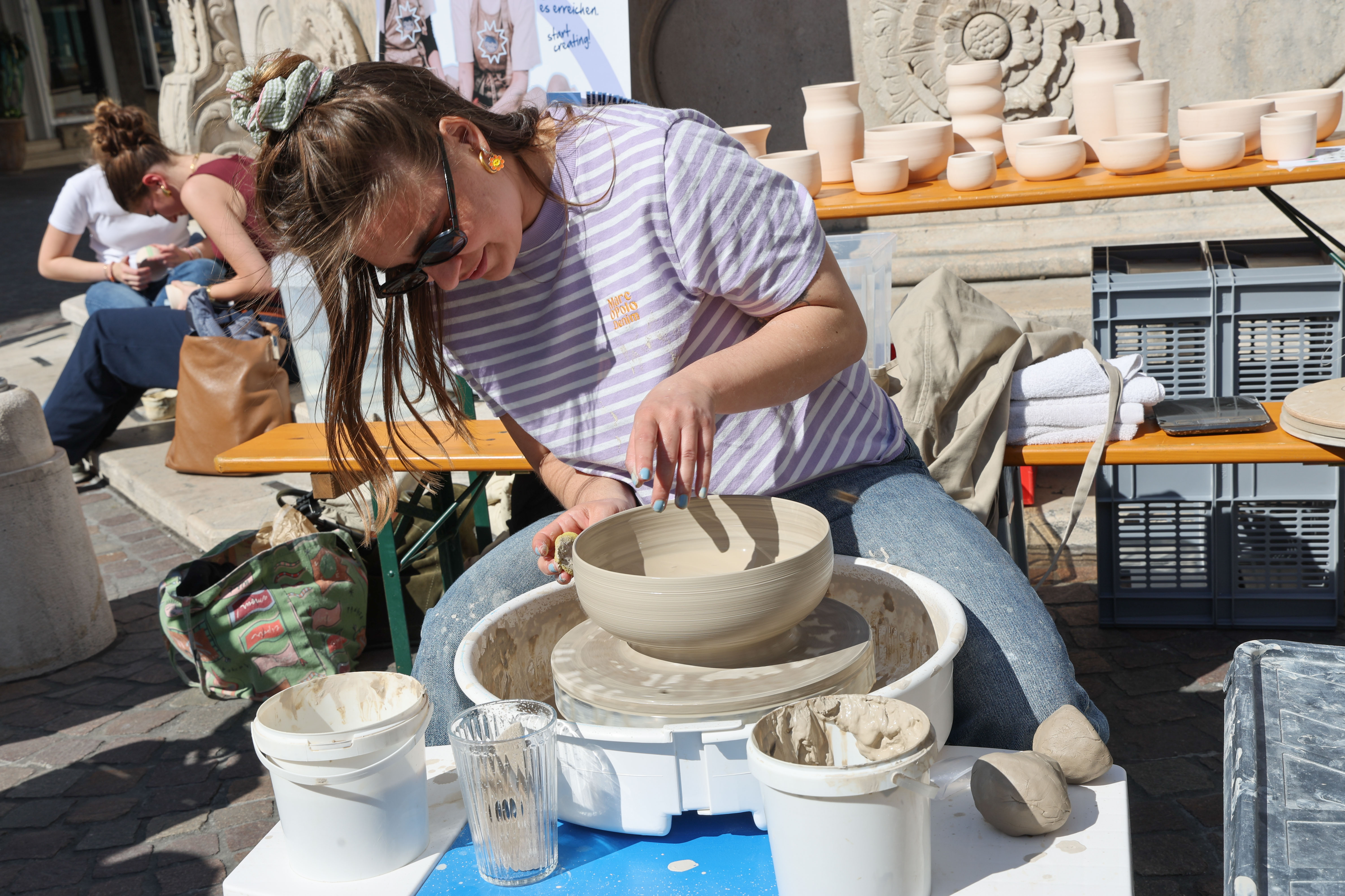 Freiluft-Töpferei vom Studio Blau.