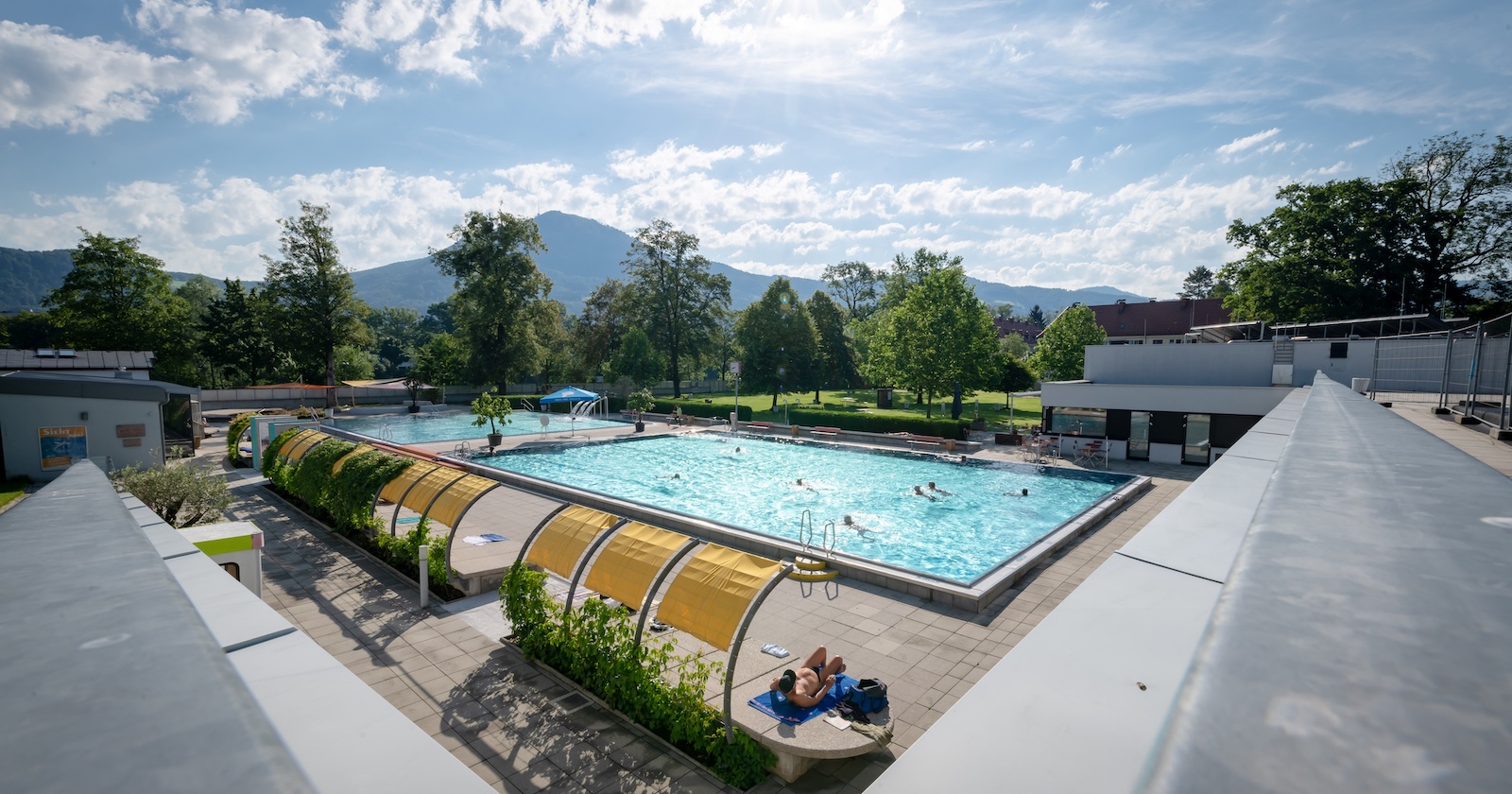 Ein Freibad in Salzburg.
