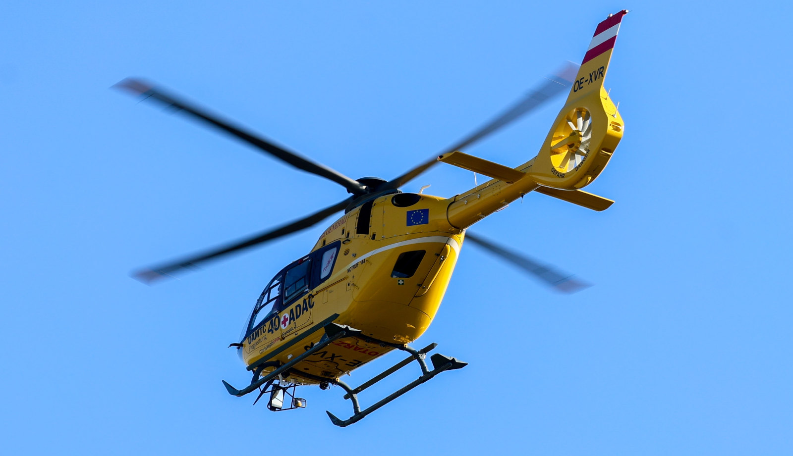 Hubschrauber in der Luft