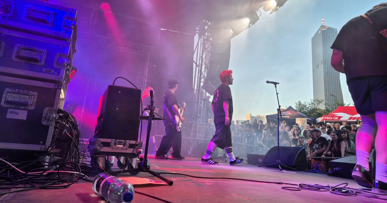 Mudfight am Wiener Donauinselfest