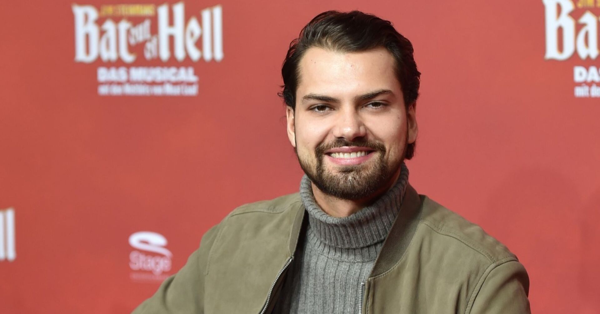 Jimi Blue Ochsenknecht lächelt