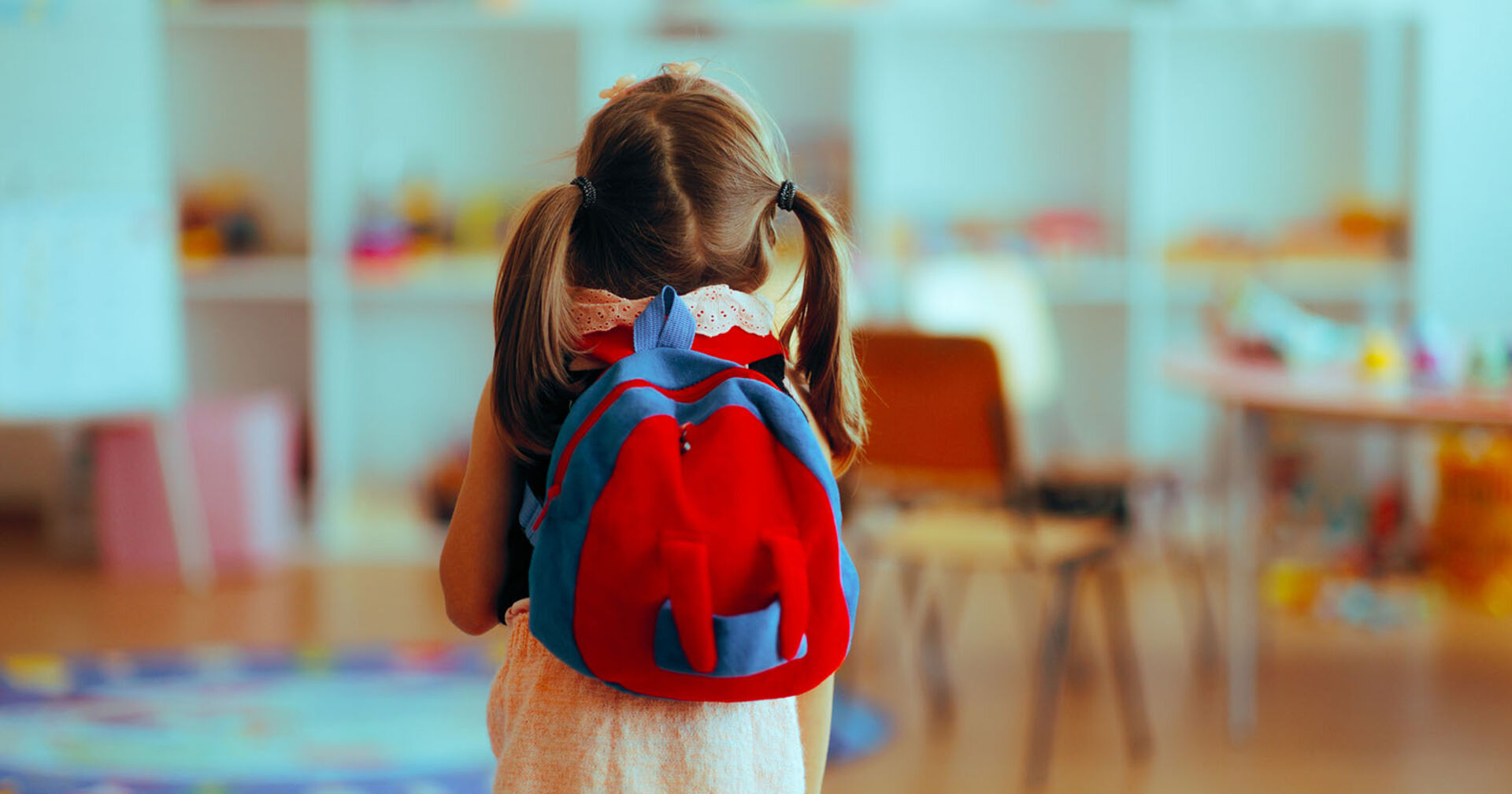 Kind im Kindergarten | Credit: iStock.com/nicoletaionescu