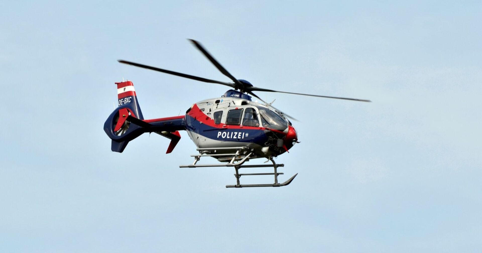 Polizeihubschrauber in der Luft