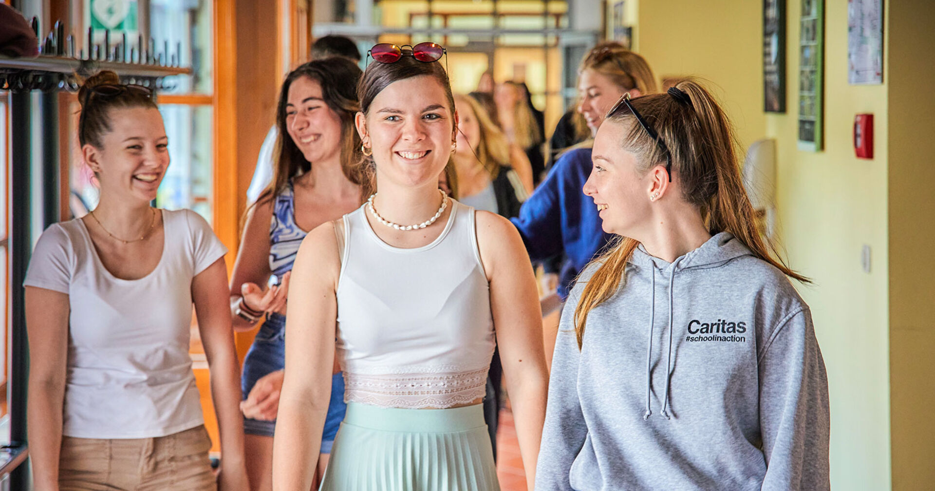 Gruppe von Schülerinnen | Credit: Caritas St. Pölten Bildungszentren/Franz Gleiß