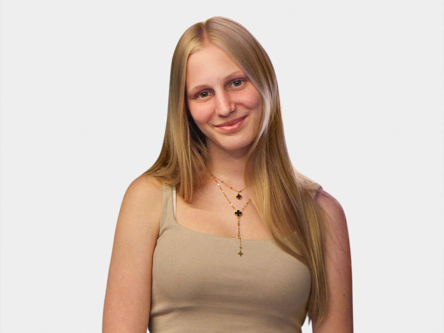 Junge blonde Frau mit langen Haaren | Credit: DIGITAL MILE Linz