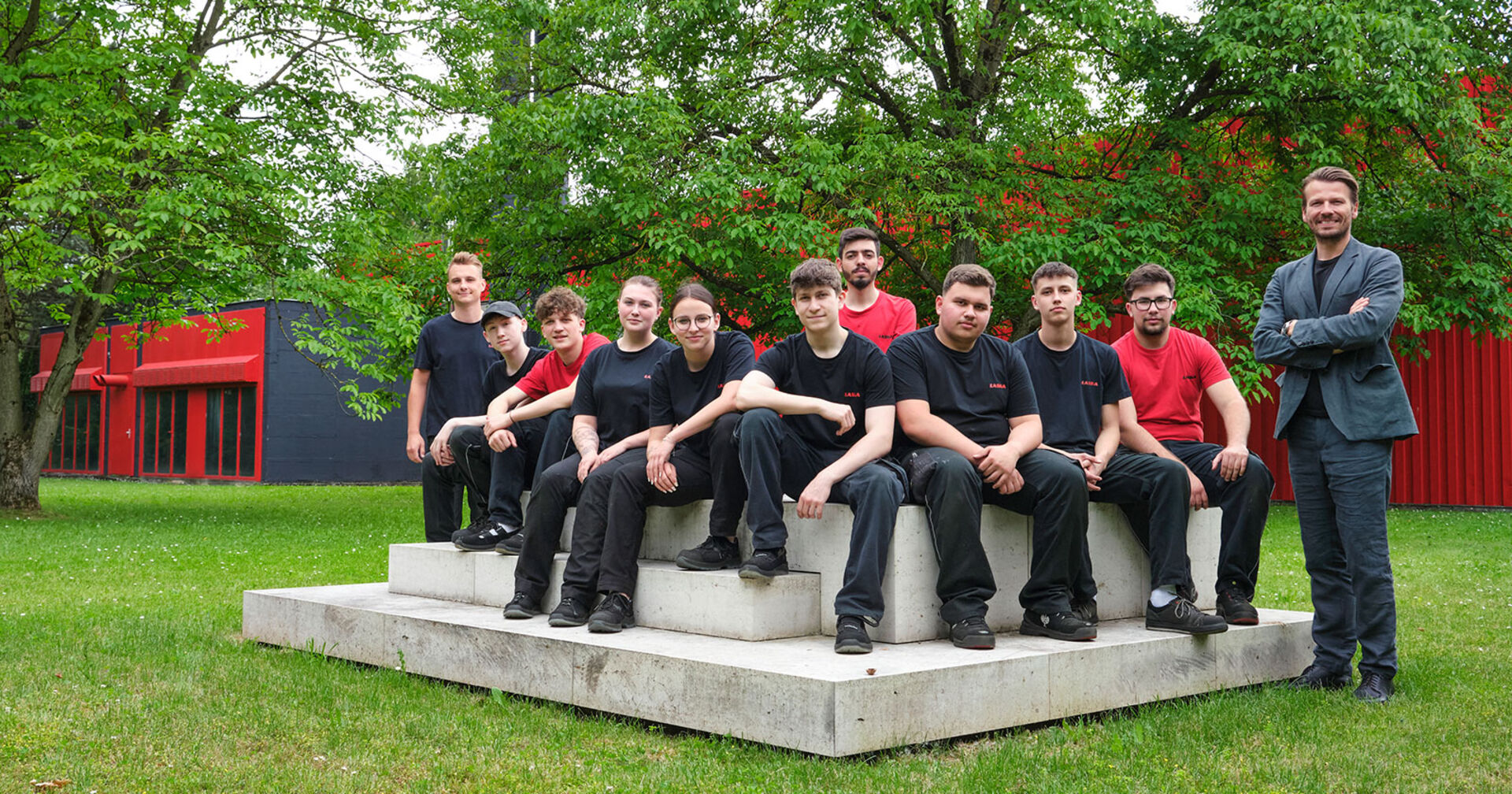 Gruppenbild von Lehrlingen | Credit: LASKA