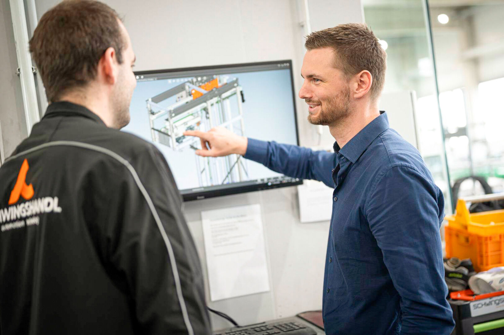 Zwei Mitarbeiter von Schwingshandl | Credit: Schwingshandl