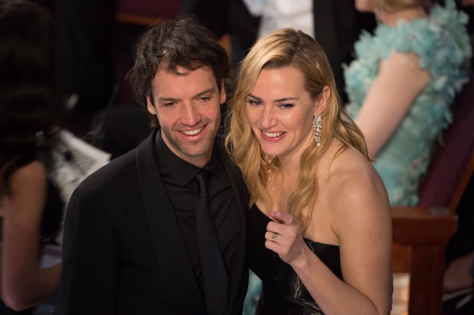 Kate Winselt &amp; Ned Rocknroll bei einer Veranstaltung.