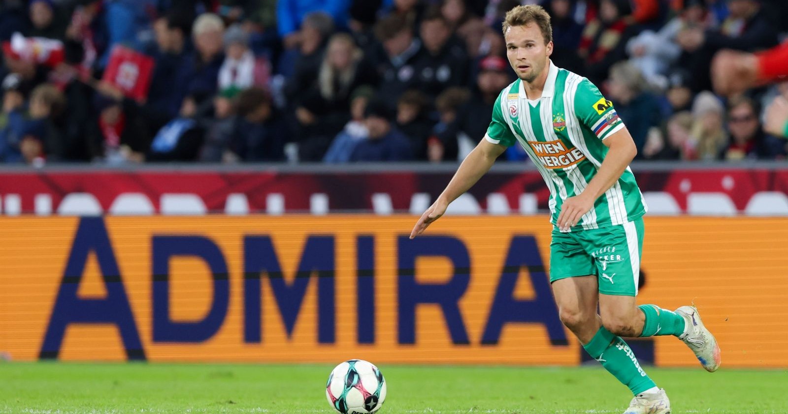 Matthias Seidl während eines Spiels von Rapid Wien gegen Red Bull Salzburg