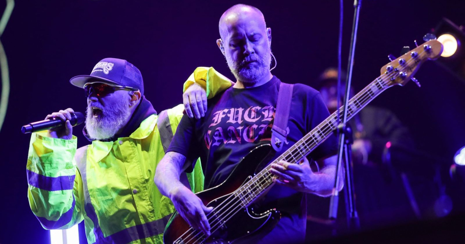 Sam Rivers und Fred Durst auf der Bühne mit der Nu-Metal-Formation Limp Bizkit im Jahr 2024.