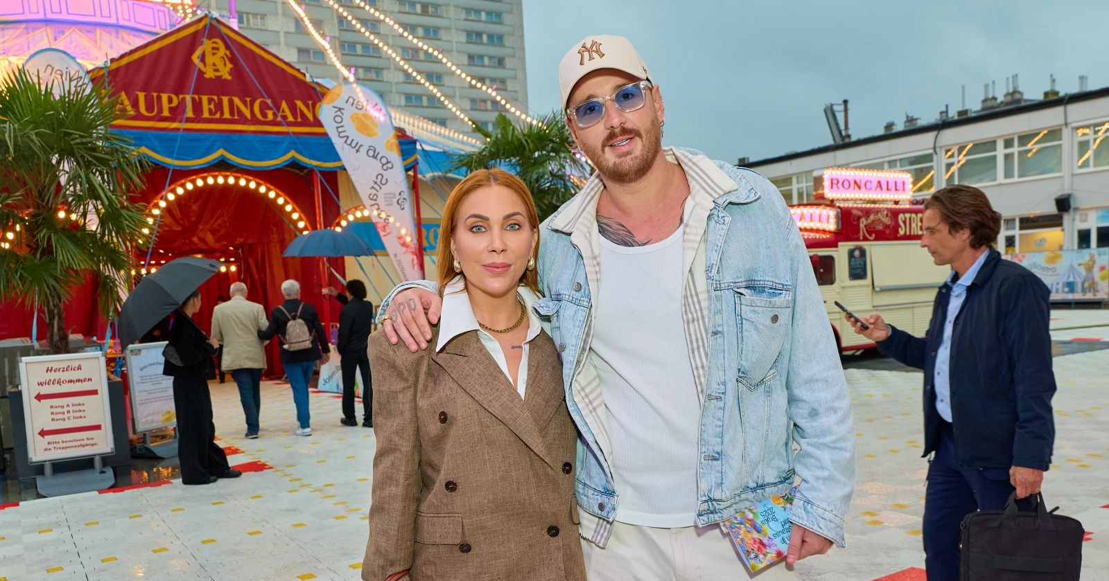 Tara Tabitha, Dennis Lodi,