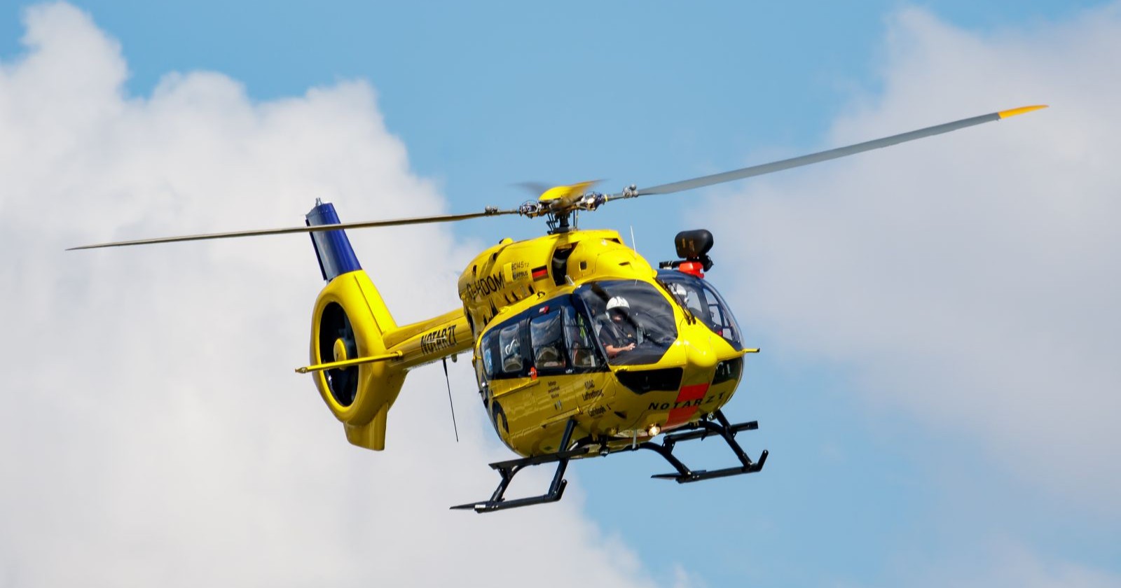 Rettungshubschrauber in der Luft