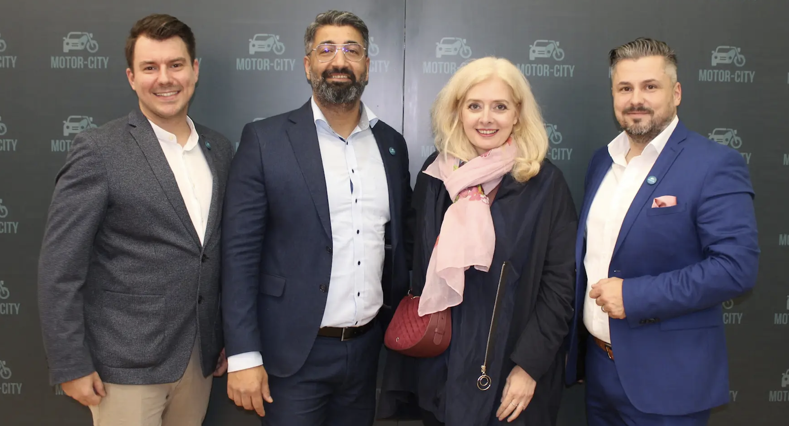 Quartett bei der Eröffnung der Motor-City Wien