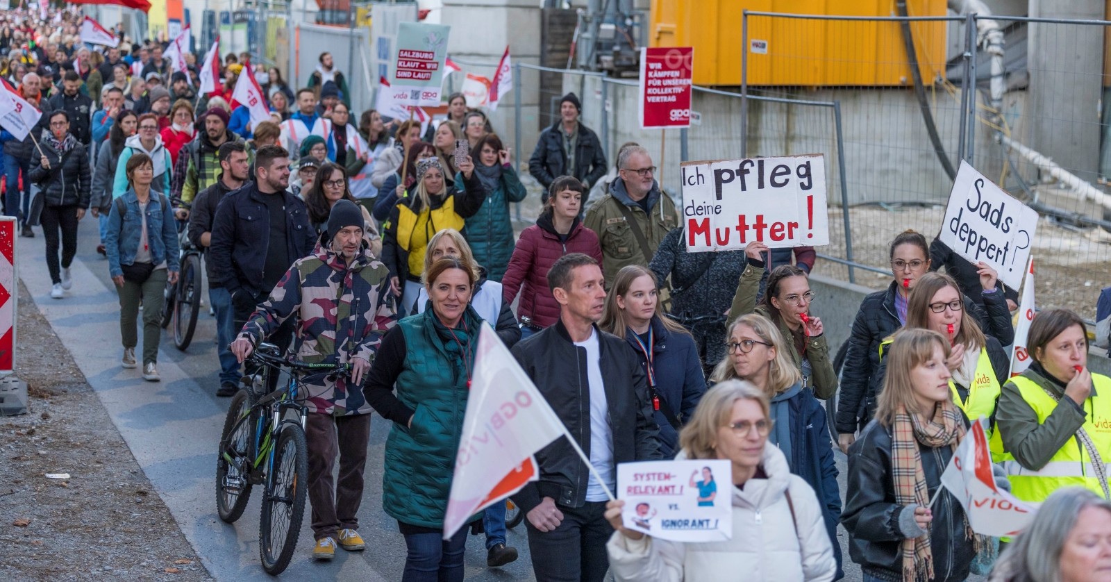 Viele Beschäftigte überlegen bereits, in andere Bundesländer zu wechseln.