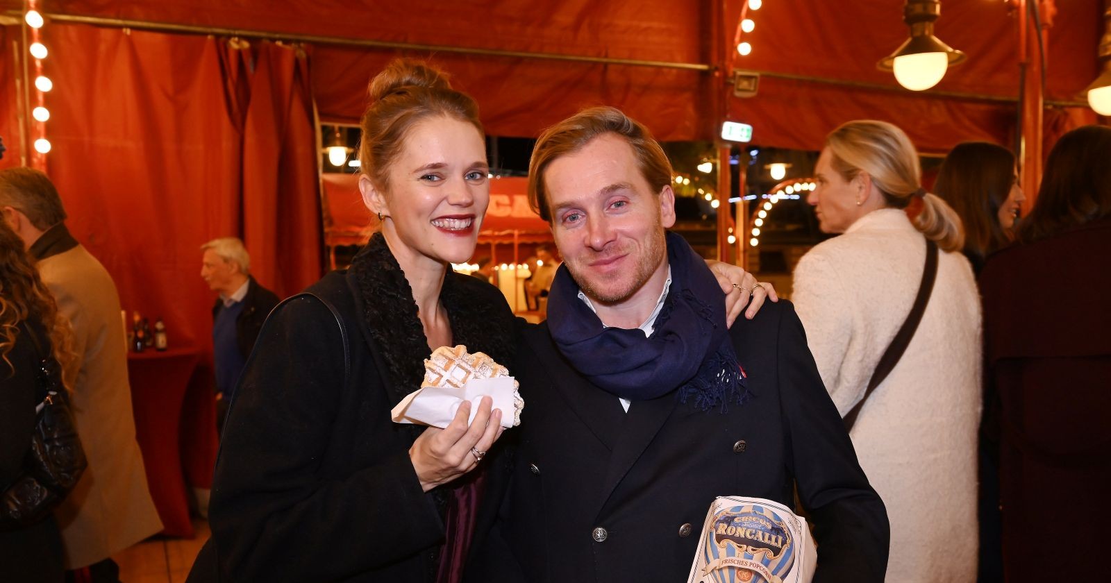 Samuel Koch und seine Frau Sarah Elena