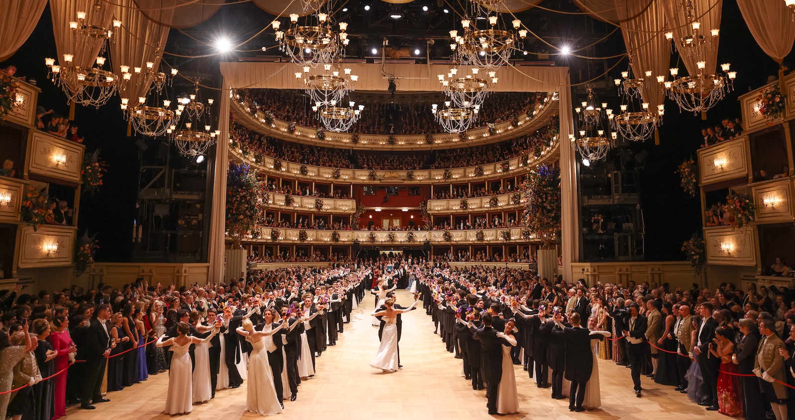 Blick in den Festsaal bei der Eröffnung
