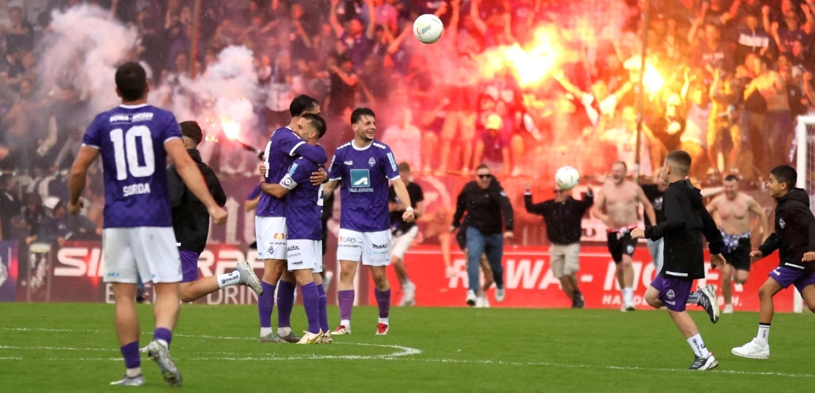 Austria Salzburg im letzten Spiel der Saison 2024/25.