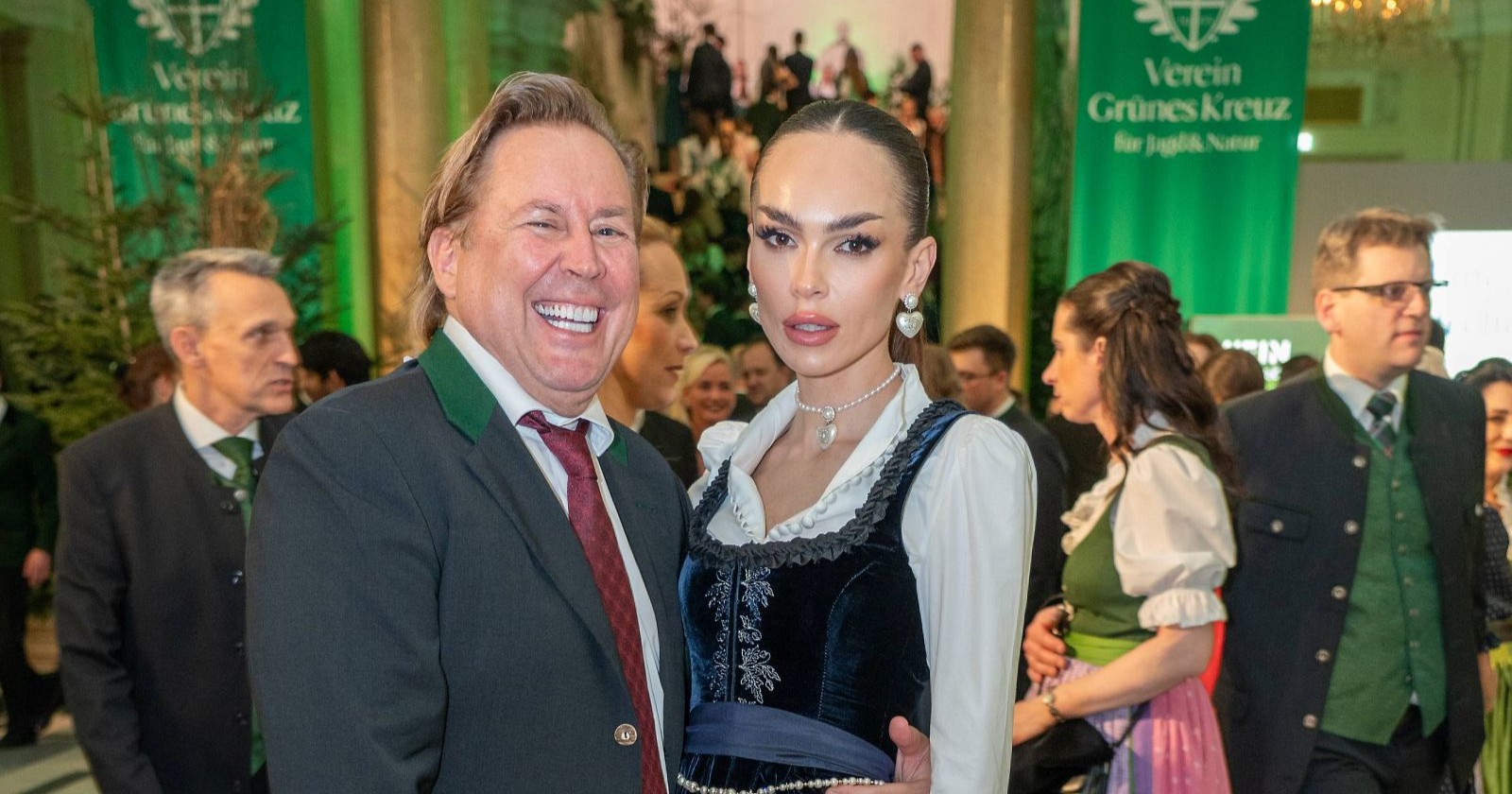 Helmut Essl pleite – der Wiener Kunstmäzen und Unternehmer bei einem öffentlichen Auftritt in Wien vor der Eröffnung seines Sanierungsverfahrens mit Ehefrau Ivana.