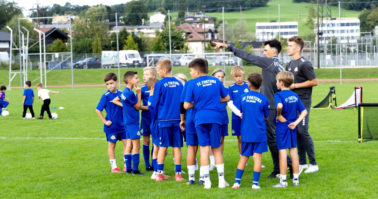 Beim „Fortuna Indoor Masters“ treten 16 U11-Teams aus mehreren europäischen Top-Ligen in Salzburg an.