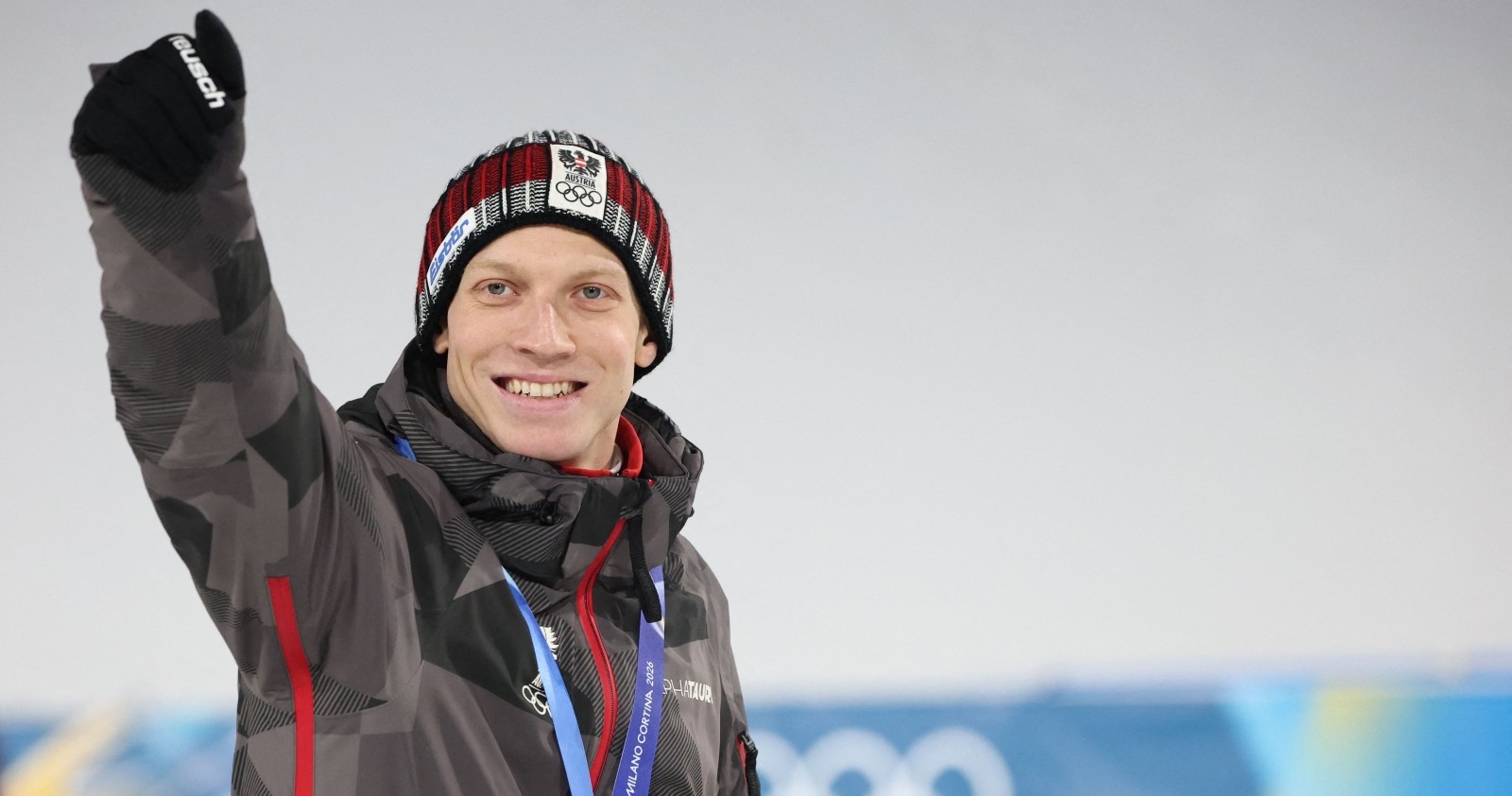 Jan Hörl holt Gold für Österreich im im Super-Team-Bewerb der Olympischen Winterspiele 2026.