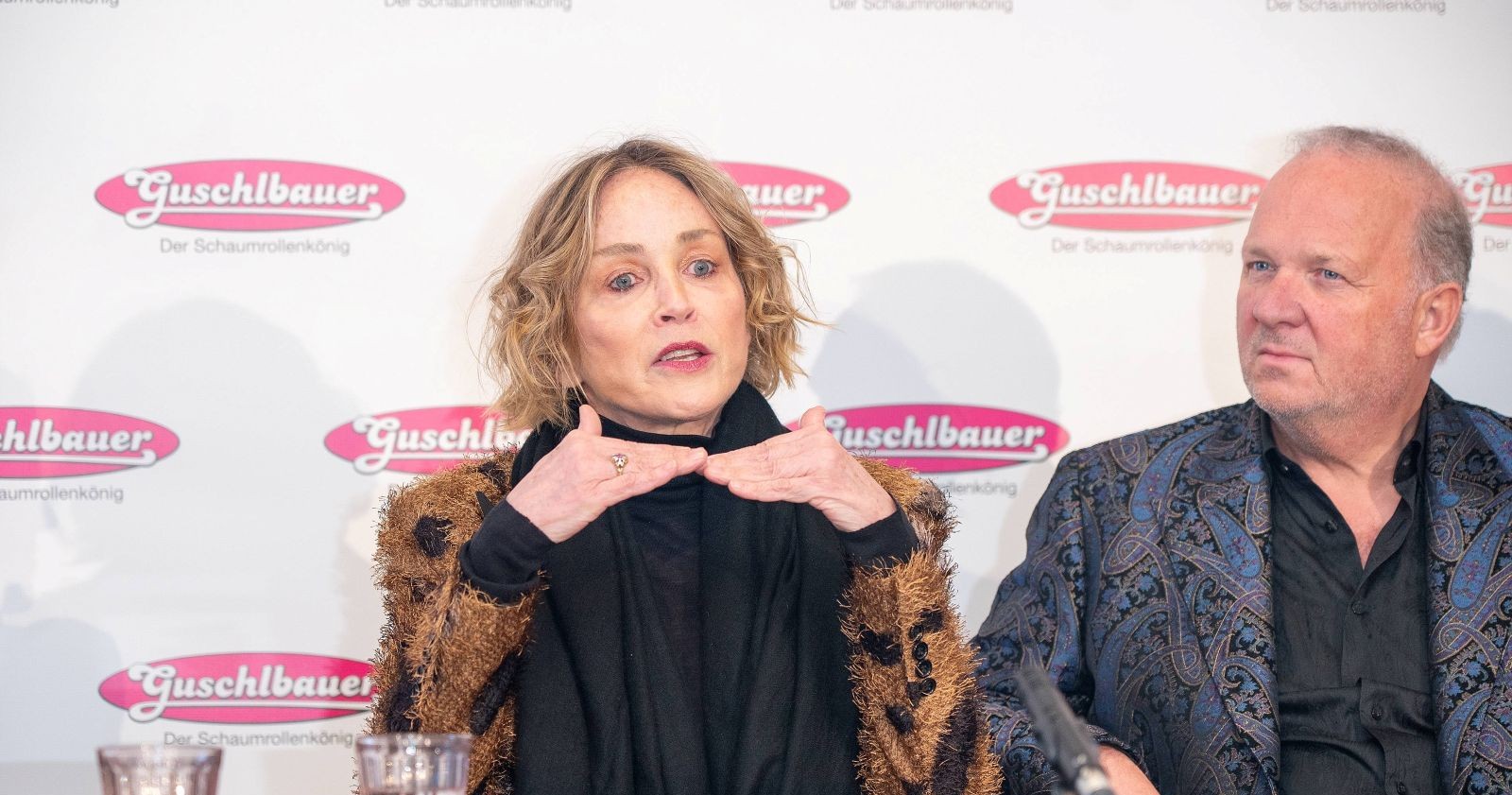 Sharon Stone und Karl Guschelbauer/ Sharon Stone sagt das Essen vor dem Opernball mit Karl Guschelbauer ab