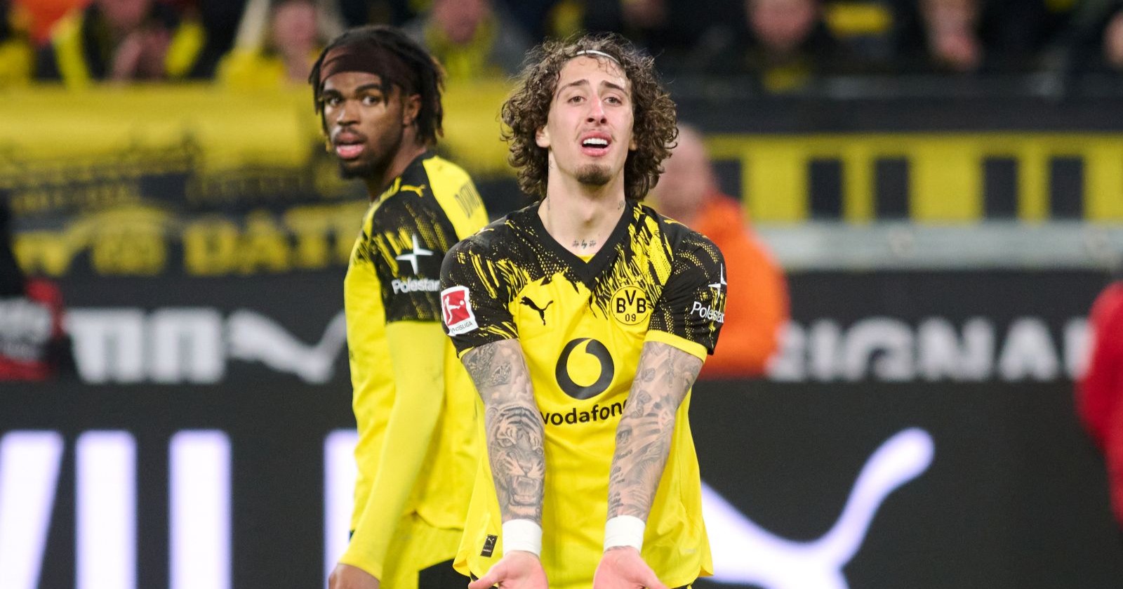 Carney Chukwuemeka im Trikot von Borussia Dortmund während eines Bundesliga-Spiels – der Mittelfeldspieler ist künftig für Österreich spielberechtigt.