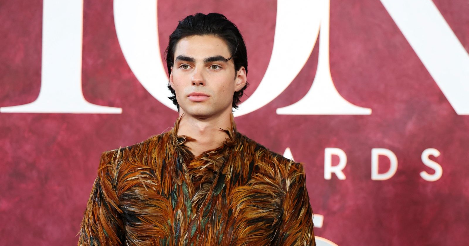 Elevator Boy Jacob Rott bei einem Event – Fans interessieren sich für seine Freundin und die Jacob Rott Beziehung bei den Elevator Boys