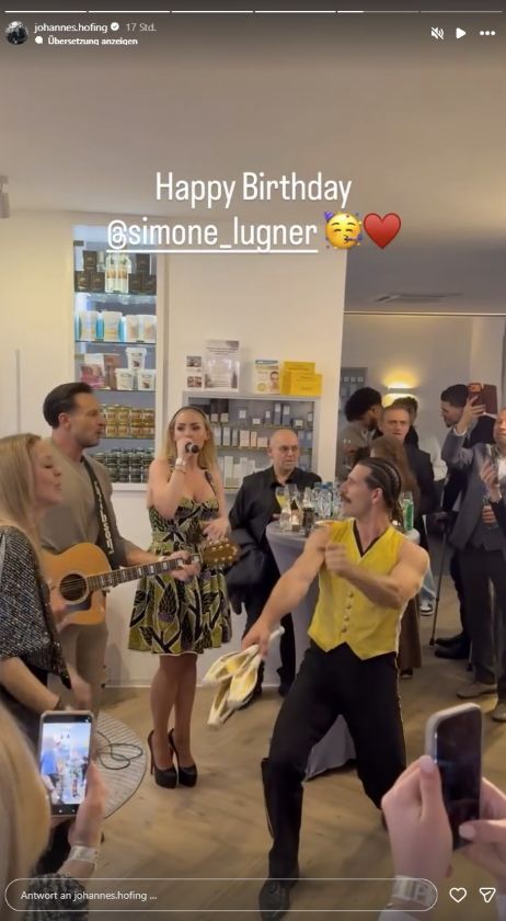 Johannes Höfinger hat mit simone Lugner Geburtstag gefeiert