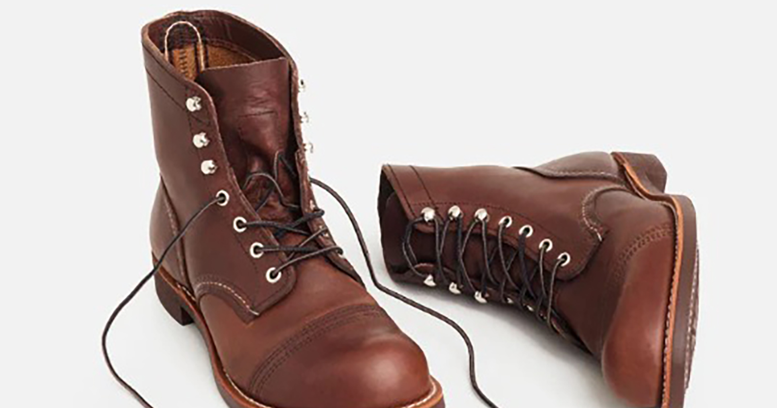 Aufgeschnürte Schuhe | Credit: Red Wing