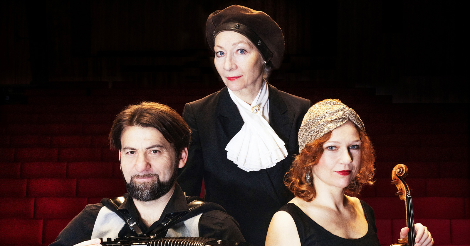 Sona MacDonald, Sophie Heinrich und Miloš Todorovski | Credit: Moritz Schell