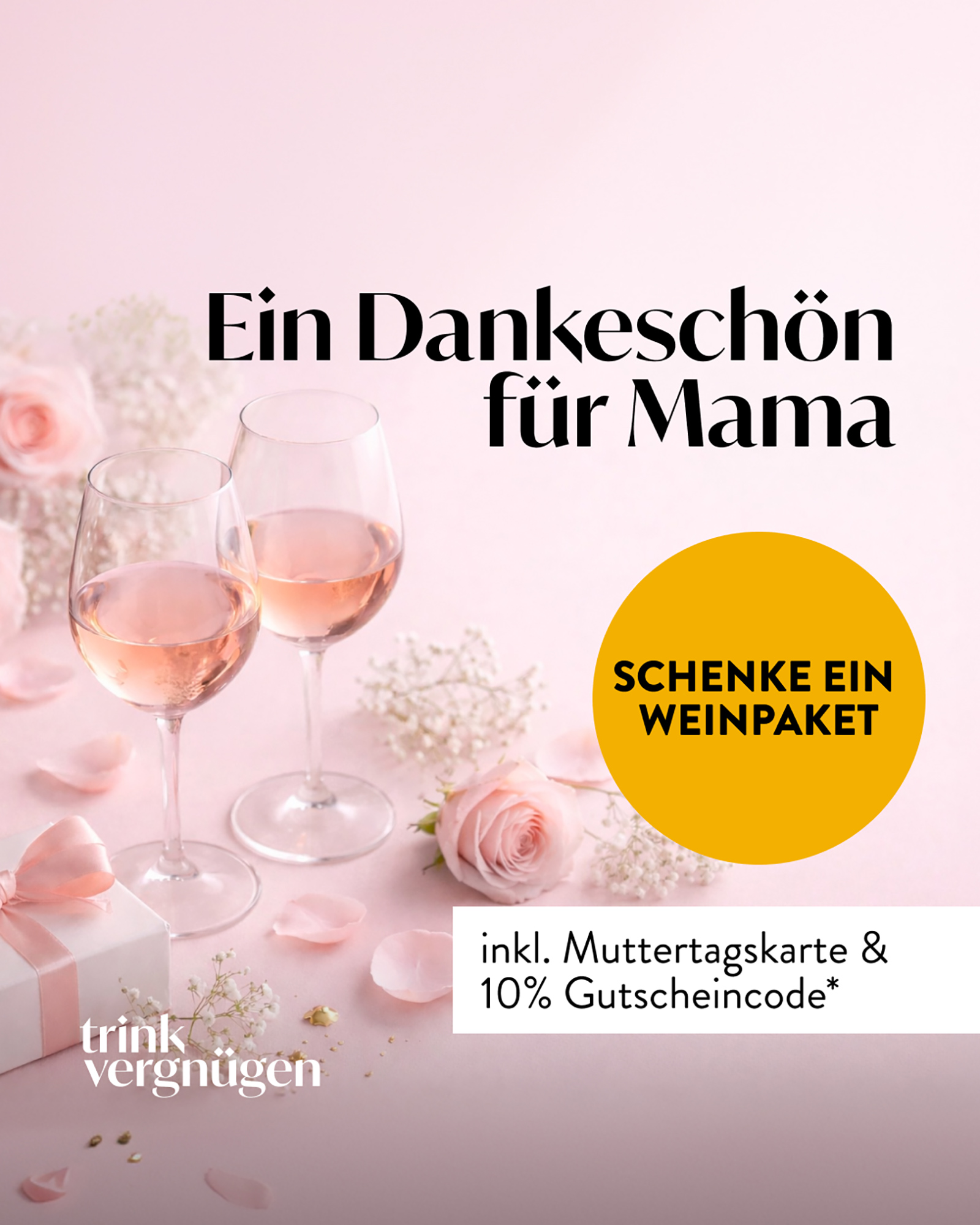 Rosé-Weine in dekorativen Gläsern mit Rosen-Bouquet | Credit: Trinkvergnügen