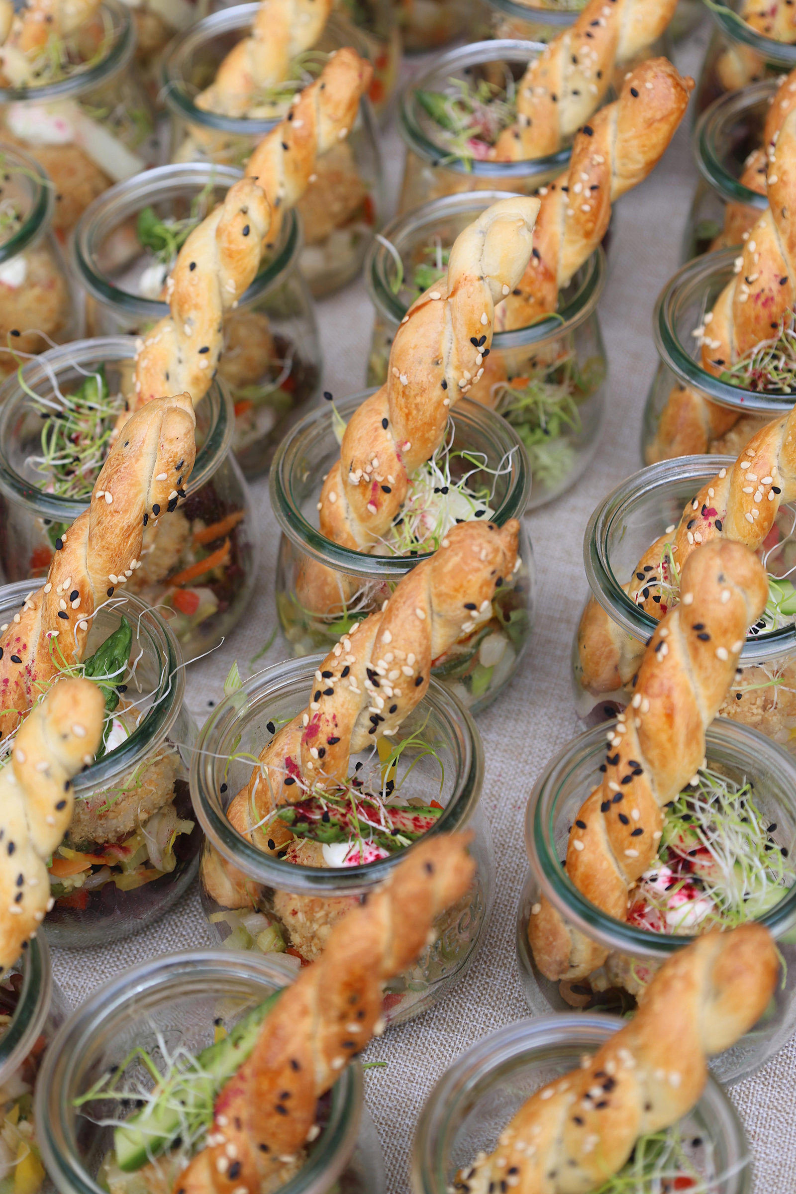 Kaltschalen mit Gebäck | Credit: LTR