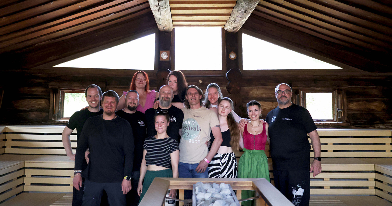 Gruppenfoto von Teilnehmern eines Saunafestivals | Credit: LTR