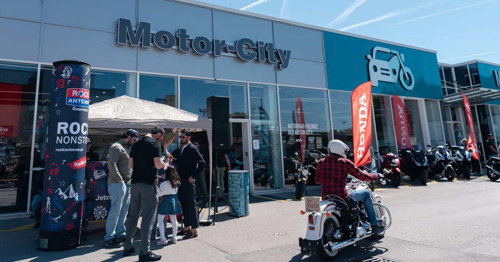 Außenansicht eines Bike-Stores | Credit: Motor-City