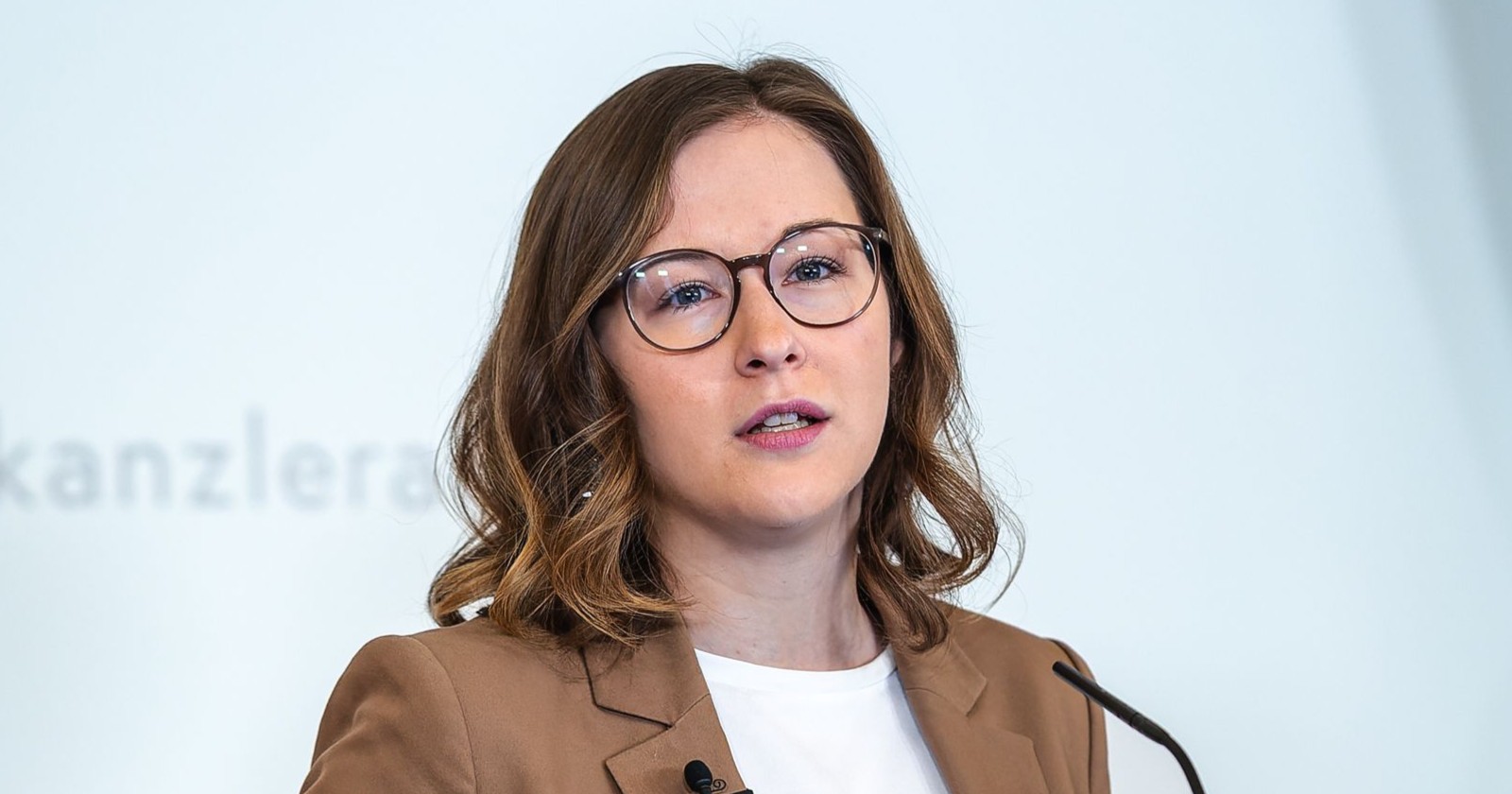 Claudia Bauer bei Pressekonferenz: Familienbonus bleibt, keine Valorisierung Familienleistungen Österreich
