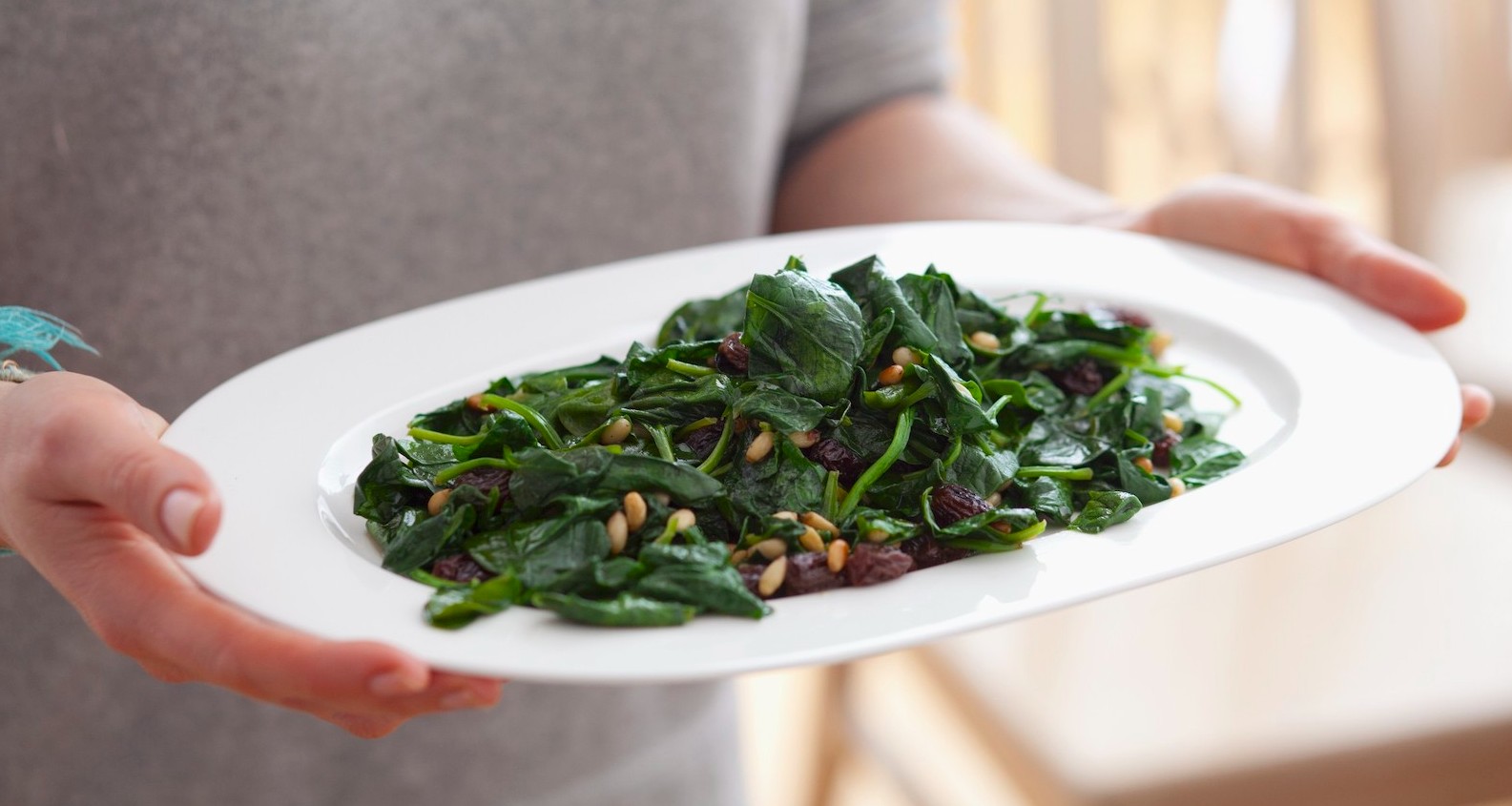 Themenbild für Rezepte zum traditionellen Gründonnerstag in Österreich