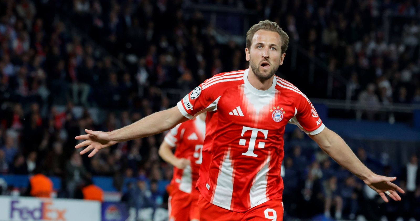 Harry Kane erzielt per Elfmeter das 1:0 für den FC Bayern gegen PSG