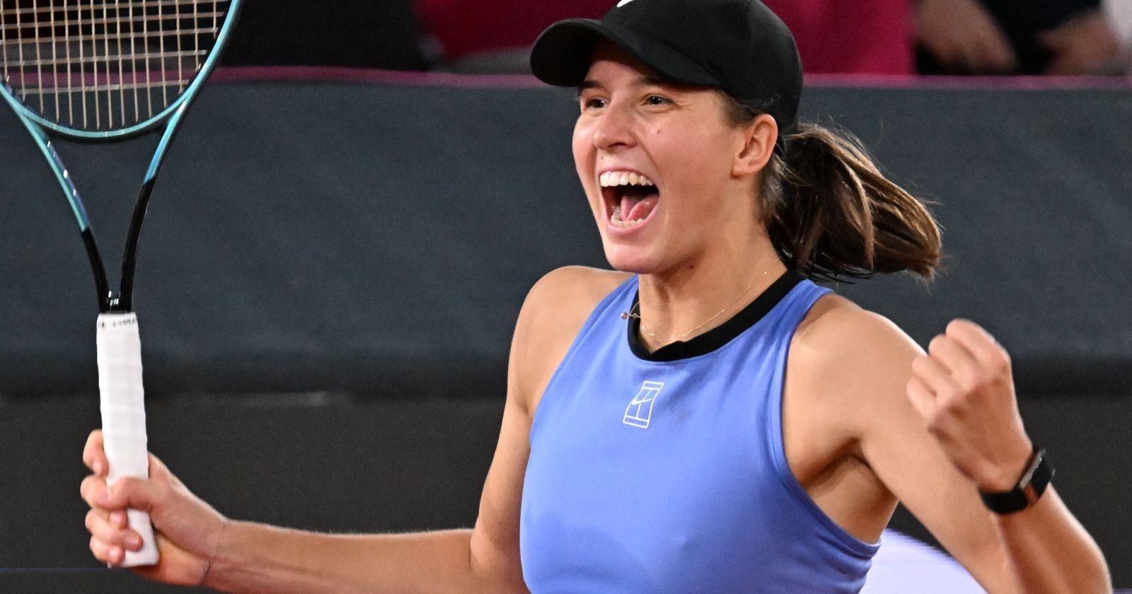 Lilli Tagger jubelt nach ihrem Sieg beim WTA-Turnier in Linz vor heimischem Publikum