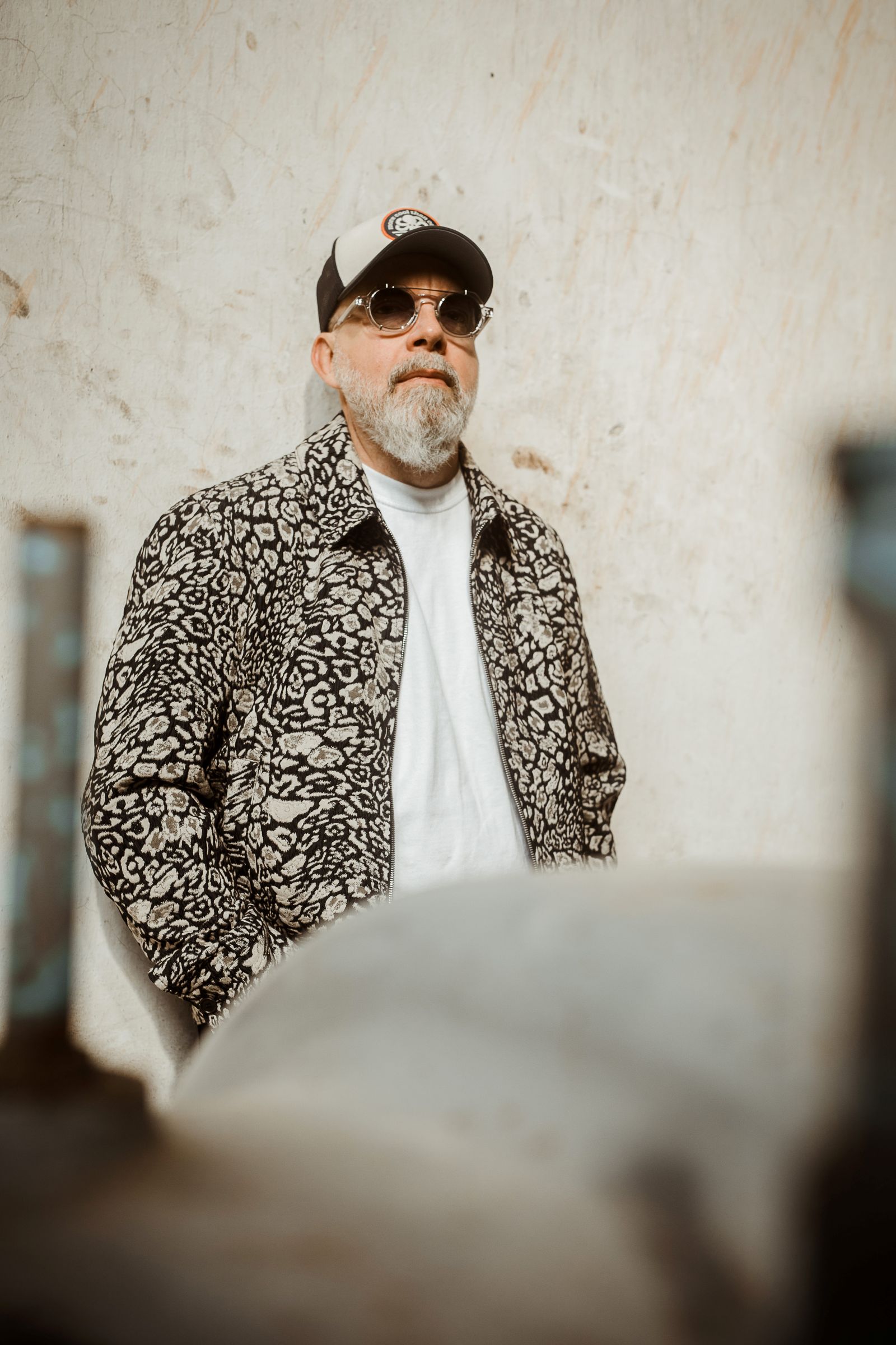 Rainer Candido mit Sonnenbrille und Kappe.