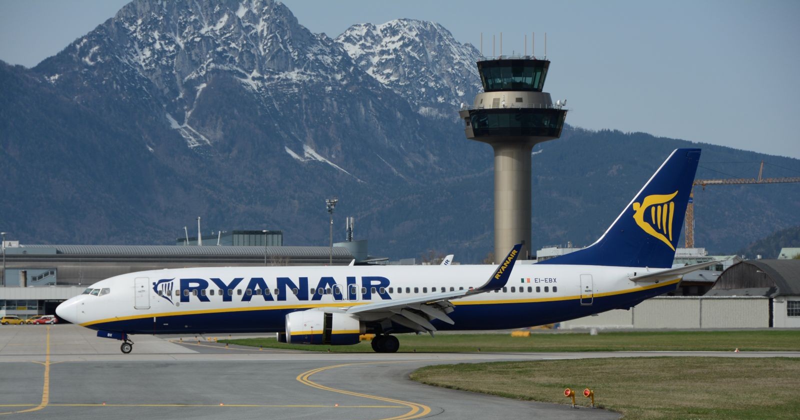 Ryanair-Maschine am Salzburger Flughafen.
