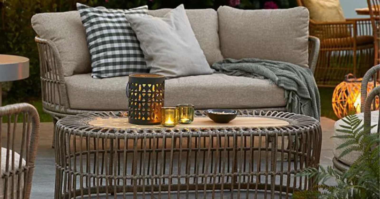 Loungemöbel-Set auf der Terrasse | Credit: JYSK