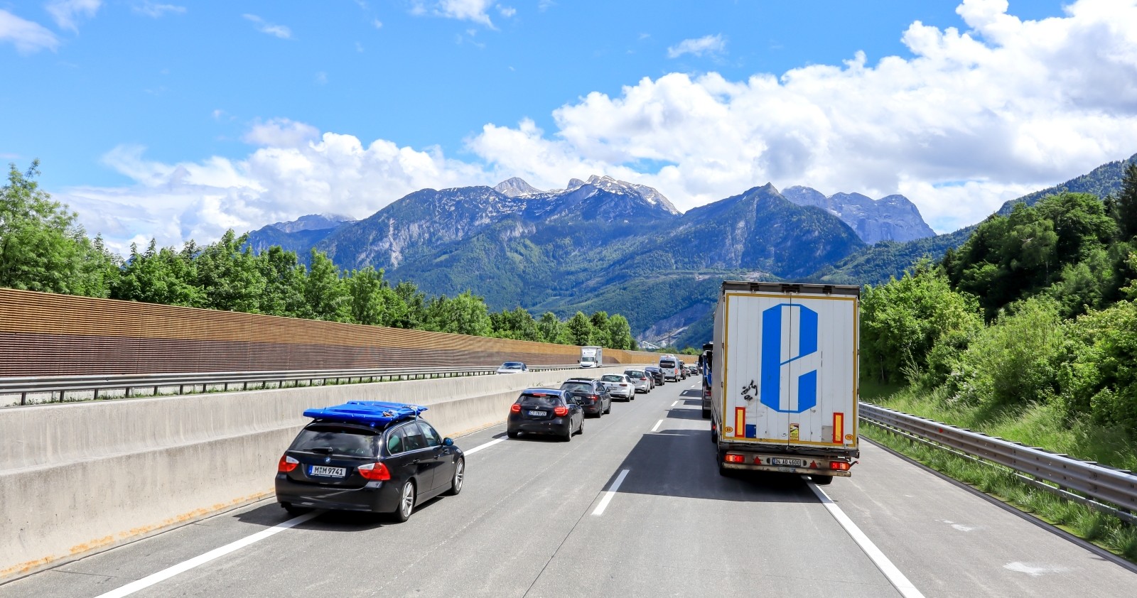 A10 Tauernautobahn in Golling.