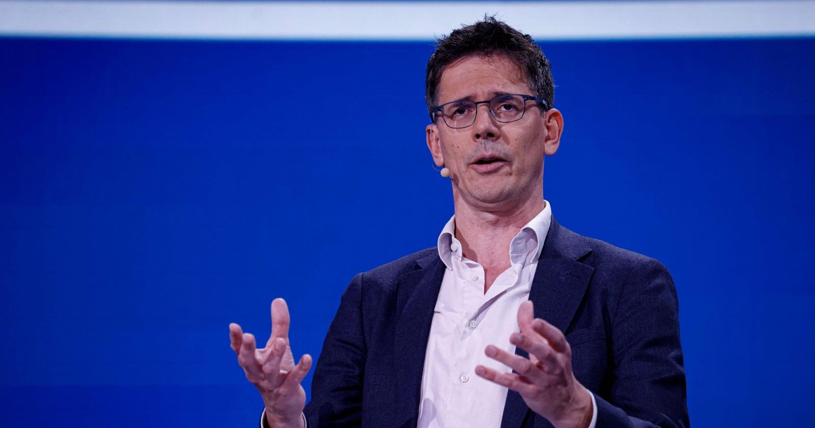 Bas Eickhout bei einem öffentlichen Auftritt, der Grünen-Politiker tritt aus dem Europäischen Parlament zurück